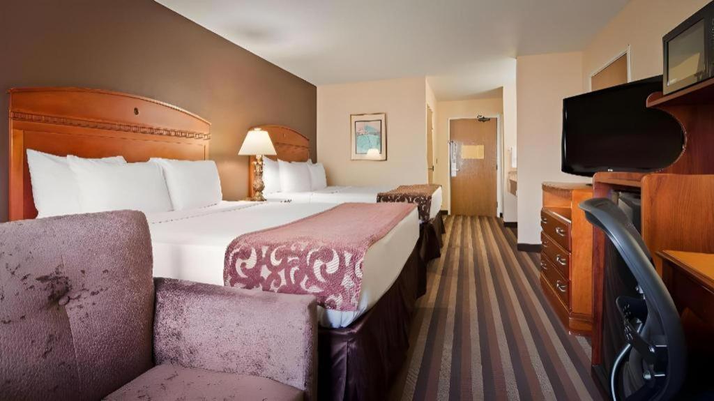 Best Western Manhattan Inn Exterior photo